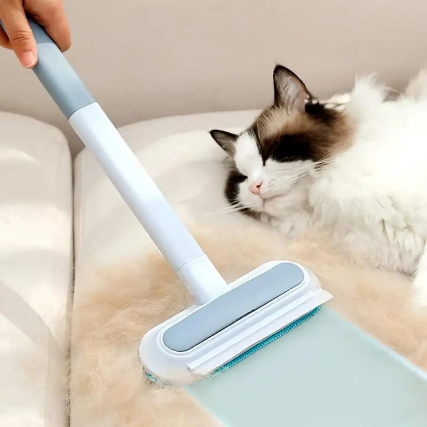 Pet Hair Remover Brush with Extended Handle – Reusable and Washable Lint Cleaner for Pet Hair on Furniture, Carpets, and Bedding
